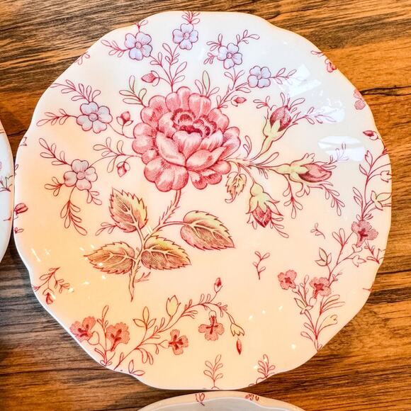 Set of 6-Johnson Brothers, 1930’s Rose Chintz Collection, Saucers, 5.75” - Picture 3 of 10